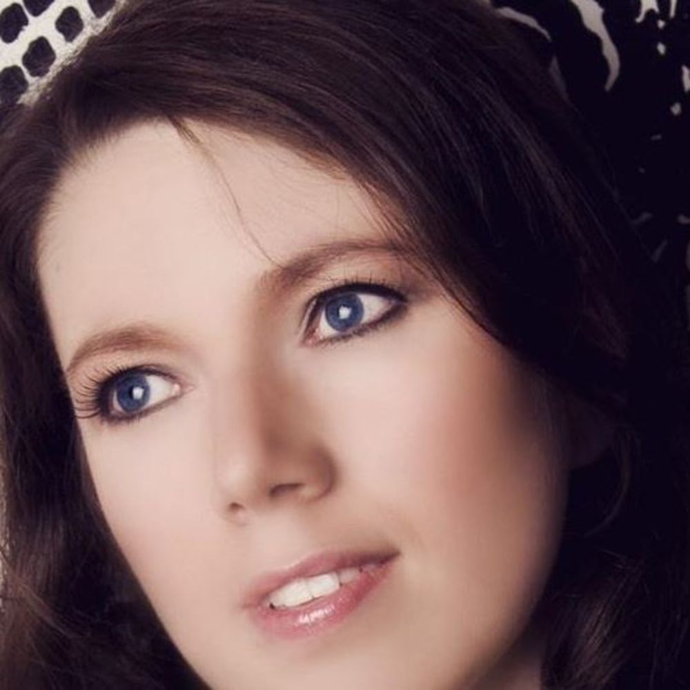 Meet your Posher, Bella